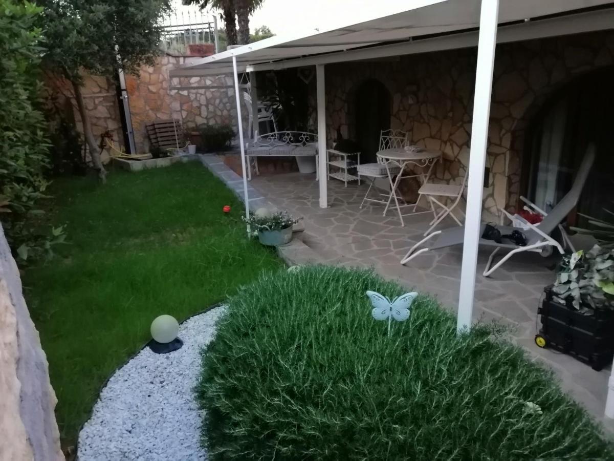 Casa In Collina "La Farfalla" Riparbella Eksteriør bilde