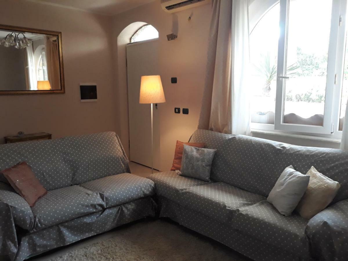 Casa In Collina "La Farfalla" Riparbella Eksteriør bilde